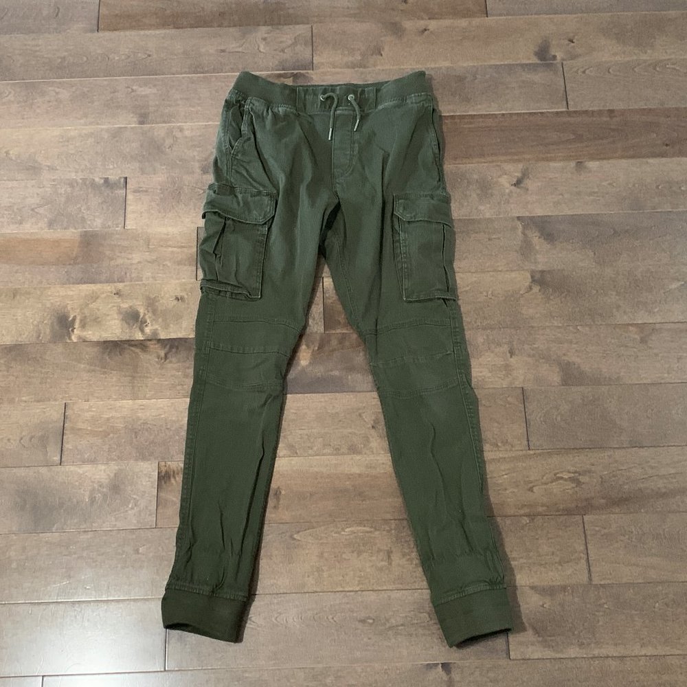 Green cargo pants